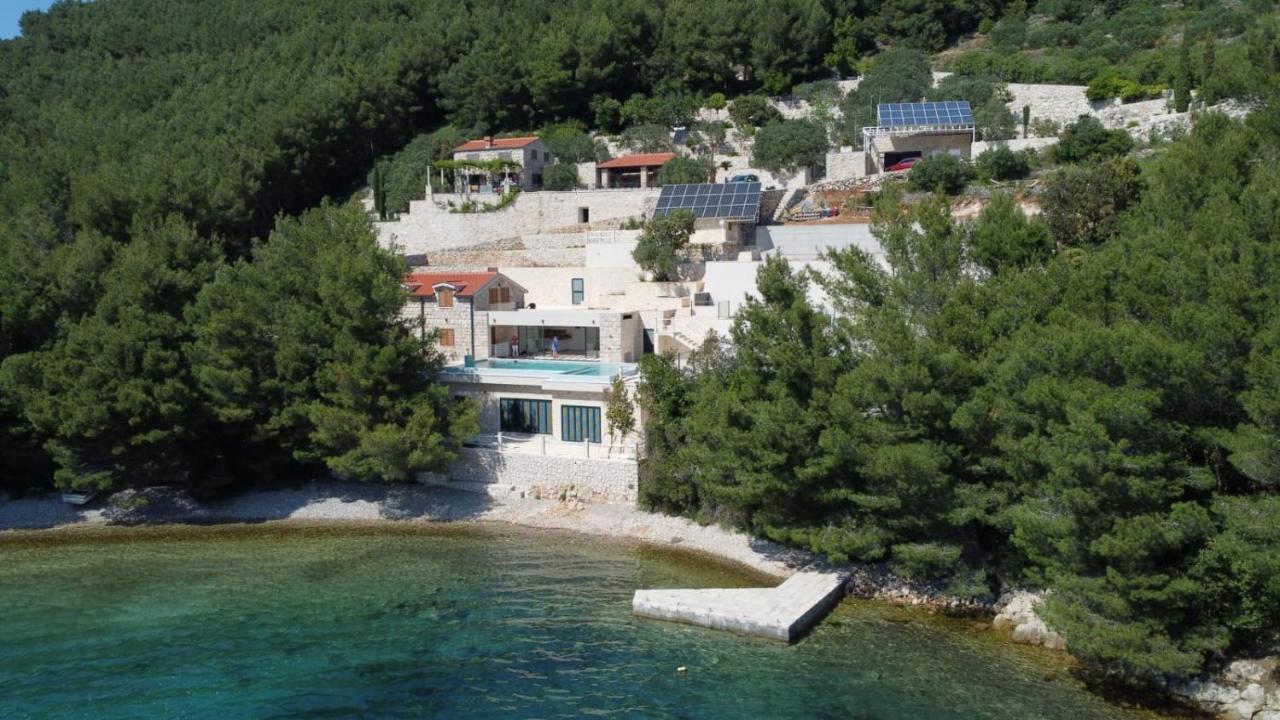 Beachfront Villa Brulupes In Secluded Bay Konstari Exteriör bild