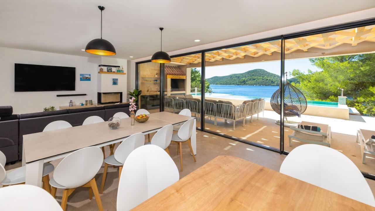 Beachfront Villa Brulupes In Secluded Bay Konstari Exteriör bild