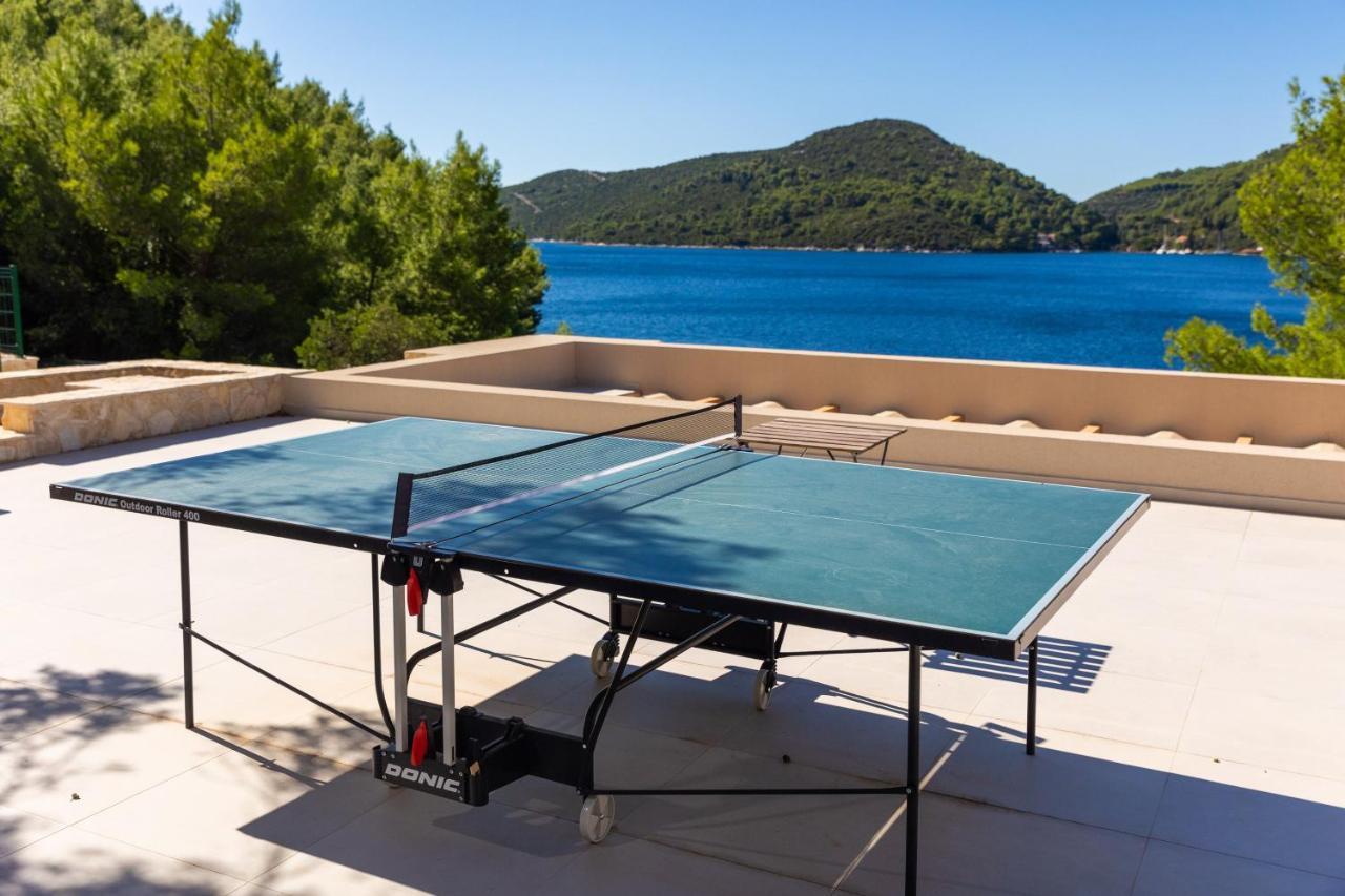 Beachfront Villa Brulupes In Secluded Bay Konstari Exteriör bild